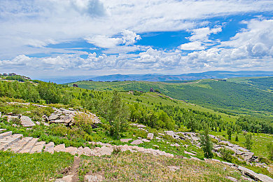 红桃38.47隐藏人口揭秘：解锁赛道终极性能，神秘参数助你刷新圈速纪录-2