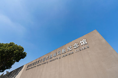 国产毛片乱伦:国产赛车游戏破局之作问世,极速狂飙以硬核技术重塑赛道尊严-2