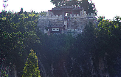 火辣导航app：智能系统颠覆竞速体验，策略协作成夺冠关键