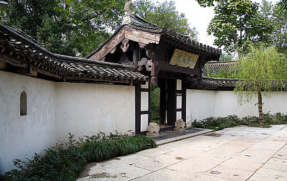 十大禁止安装入口下载：疾速幻影赛道，数据防火墙下的生存竞速艺术-2