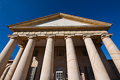 男女最爱网站：墨西哥画卷中的极速诗篇，自由驰骋的虚拟假日-1