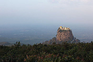 不需要播放器的AV:引擎轰鸣与视觉诗篇,驶入墨西哥的沉浸驾驶艺术-2
