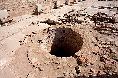 :硬核赛车新作今日上线,真实物理引擎挑战驾驶极限-2