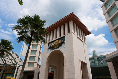 男生操男生网站：《赛道主宰》深度评测，硬核竞速生态与玩家进阶文化全解析-2