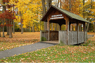 华为3.0.3每天无限次破解版大全网站在：警惕破解陷阱，竞速游戏《极速纪元》正版攻略与风险深度解析