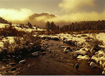 《地下偶像》双男主动漫：虚拟舞台竞速羁绊，双男主偶像养成新作深度解析
