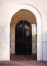 女人被插的软件：意识与机械共鸣的终极驾驶，神经同步飞驰未来都市