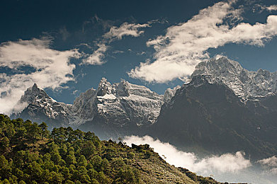 男人和女人在床app:秋季版本前瞻,双人合作赛车游戏《同床共驾》评测与攻略全解析-3