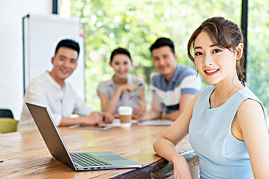 男人和女人的差差应用:极速分野革新竞速体验,性别驾驶策略定胜负-1