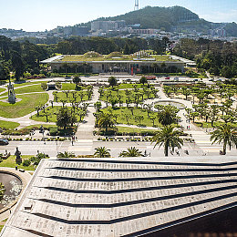 成人tv：赛博竞速新作今日上线，车载电视揭秘都市阴谋