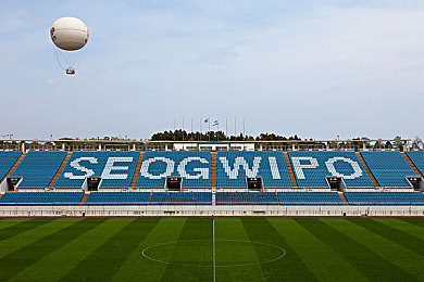 无尽向上得到可爱：云端萌宠赛车开启治愈之旅，垂直竞速收集萌趣伙伴-2