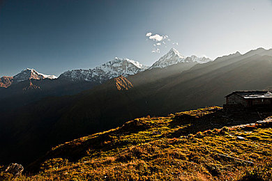 十大禁止黄色:文明驰骋,在虚拟公路守护纯粹驾驶的工业美学-4