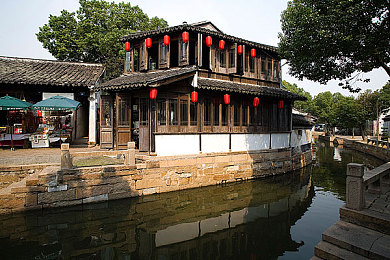 亚洲熟女毛茸茸:东方幻影新作上线,驭兽竞速掀起都市奇幻风潮-3