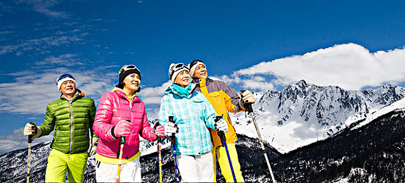 黑料吃瓜猎奇真实视频：《赛车风云：暗夜狂飙》今日上线，隐秘档案系统引爆虚拟竞速新玩法