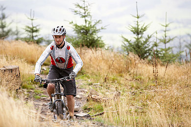 黄色软件免费下载免费3.0.3：《极速狂飙：黄色风暴》3.0.3版本正式上线，免费畅享街头赛车新纪元-2