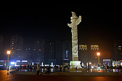 养猪场的四个女儿剧情介绍：田园物语新作上线，家族秘密与经营策略交织的温情冒险等你体验-2