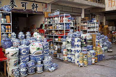 日本人打扑克又叫又痛:极速牌局,赛道上的策略嘶吼与理性碰撞-3