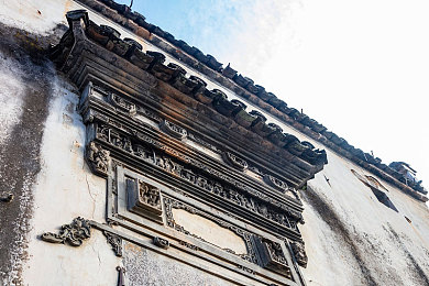 婷婷综：当赛车手与座驾共同成长，这款创新竞速游戏如何重塑驾驶体验-2