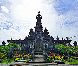 国产乱伦大杂烩：创驰引擎打造国车幻想，自由融合定制专属赛车