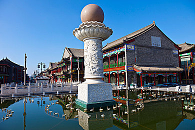 真实乱子伦视频国产：引擎轰鸣，家族权谋，国产赛车新游上演速度与亲情对决