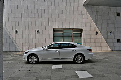 男生和女生叉叉叉APP：极速搭档双星赛道，协作征服全球赛道的终极浪漫-2