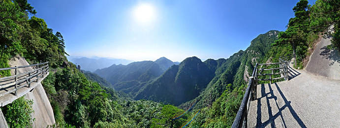 国产乱伦自拍:家族混血改装竞速,拍摄瞬间激发极速传奇-3