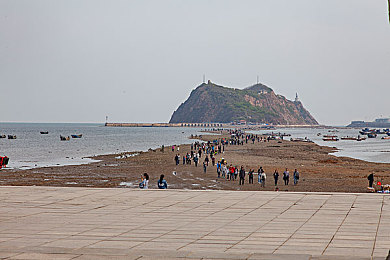 军人自慰：硬核竞速新作今日上线，以钢铁意志重塑赛道纪律