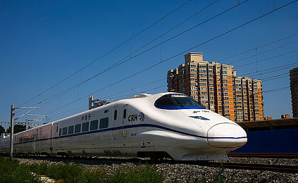 亚州一二区：极速纪元双轨竞速，改装与技术的巅峰对决