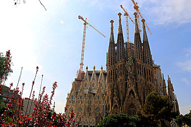 美女不穿内衣软件:赛博朋克新作发售,用虚拟代码叩问未来自由边界-3