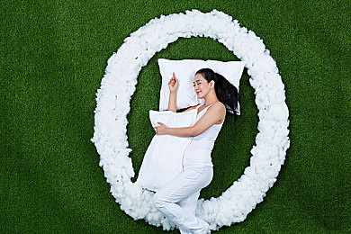 黄色应用排行：疾驰光谱，赛道上的视觉策略革命-3