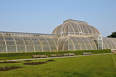 男生女生插插软件：极限竞速地平线5全新赛季开启，深度改装与多人协作引爆竞速热潮