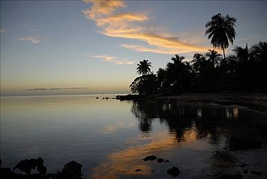 两人打扑克又疼又叫：极速心理战，卡牌与引擎的巅峰对决-2