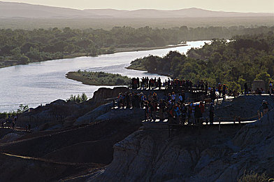 机机对机机免费下载大全：硬核赛车新纪元，免费机械对决游戏深度解析与攻略