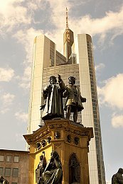 黄色软件3.0.3免费vivo版：极限竞速隐藏金色幻影跑车，vivo设备专属任务链攻略揭秘-2