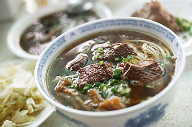 中国人AV电影：东方极速，视听交织的赛道诗篇