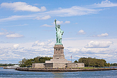 黄色软件下载3.03华为：极速骇客，霓虹都市的代码狂飙之旅