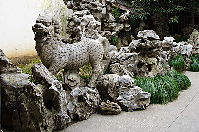 男人挺进雌性宠物：幻兽纪元灵契之旅，开启深度驯服与情感共生奇幻冒险