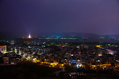 国内aV：王牌极速今日上线，真实城市赛道与深度改装系统引爆竞速热潮-4