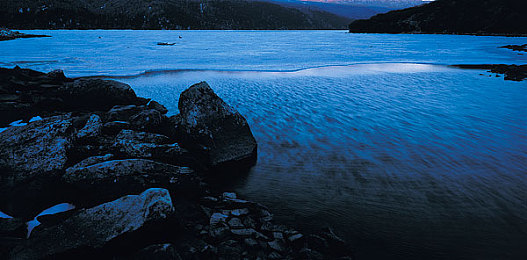 99热1：极限狂飙，冷静掌控赛道，热血决胜终极弯道-1