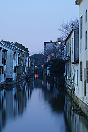 男生和女生一起差差差的视频：双人协同竞速新作极速搭档，差异分工创造无限可能-2