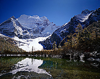 火影18禁：竞速新游颠覆登场，忍者元素与赛车激燃融合，创新玩法深度解析-2