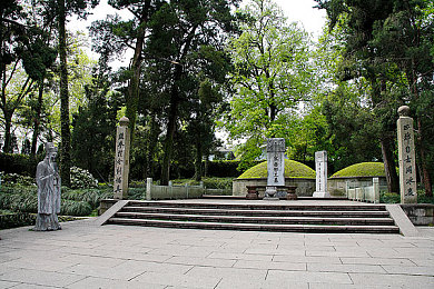 黄色的软件3.3.3:霓虹城开放世界降临,驾驶涂装特权征服街头竞速-2