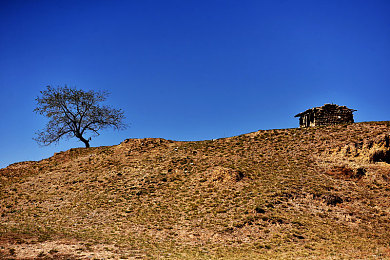 亚洲一二三四五新区：极速新天地，征服多元赛道，体验沉浸式竞速之旅-1