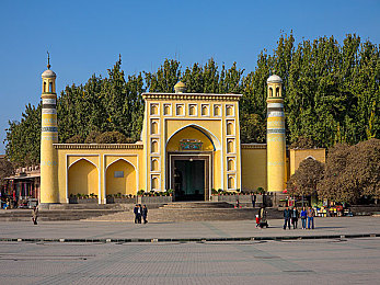 芭乐站长统计网站统计书：极速轨迹，数据引擎驱动的赛车分析师手记-2