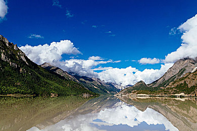 julia ann 一对七黑人：夜幕环山，极限耐力七重决胜挑战-2