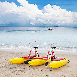 明星换脸淫梦赵丽颖：虚拟偶像赛车新作上线，面容自定义引爆创意与伦理讨论-2