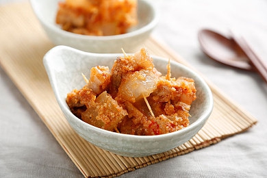 国产剧情演绎av：极速情缘今日上线，赛车与情感交织的多线叙事带来全新体验-2