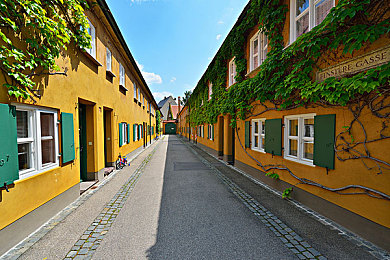 肥嫩馒头一线天：征服传奇山道，挑战驾驶艺术的终极关卡-2