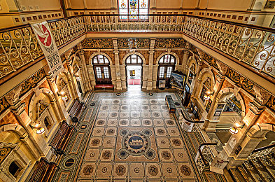 红桃38.47 隐藏人口：探索都市迷雾，解锁传说车队与终极隐藏竞速挑战-3