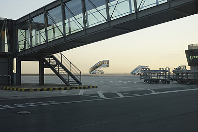 三上悠亚 一区：幽灵幻影疾驰，东京湾弯道王者的终极试炼